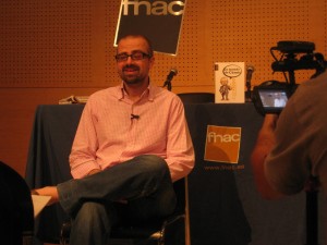 100707_royo_fnac_triangle 021